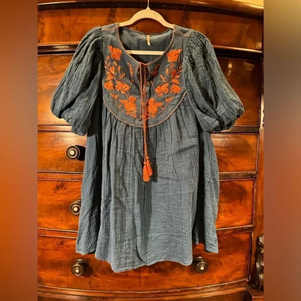 Free People Rosa Linda Embroidered Mini Dress
Size Small - Picture 4 of 6